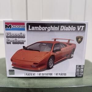 New Monogram Lamborghini Diablo VT 1:24 Scale Model Car Kit